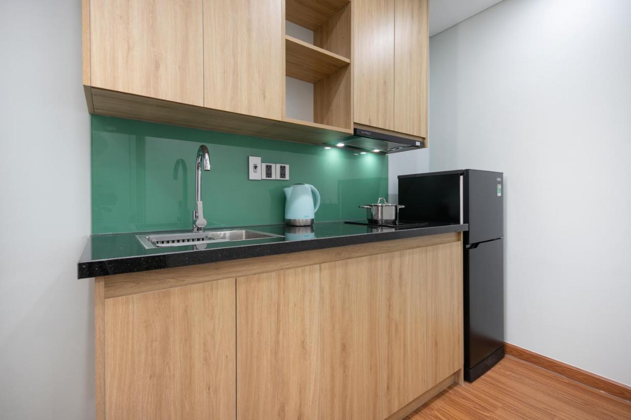 Hummer Hotel & Apartment Da Nang Beach Экстерьер фото