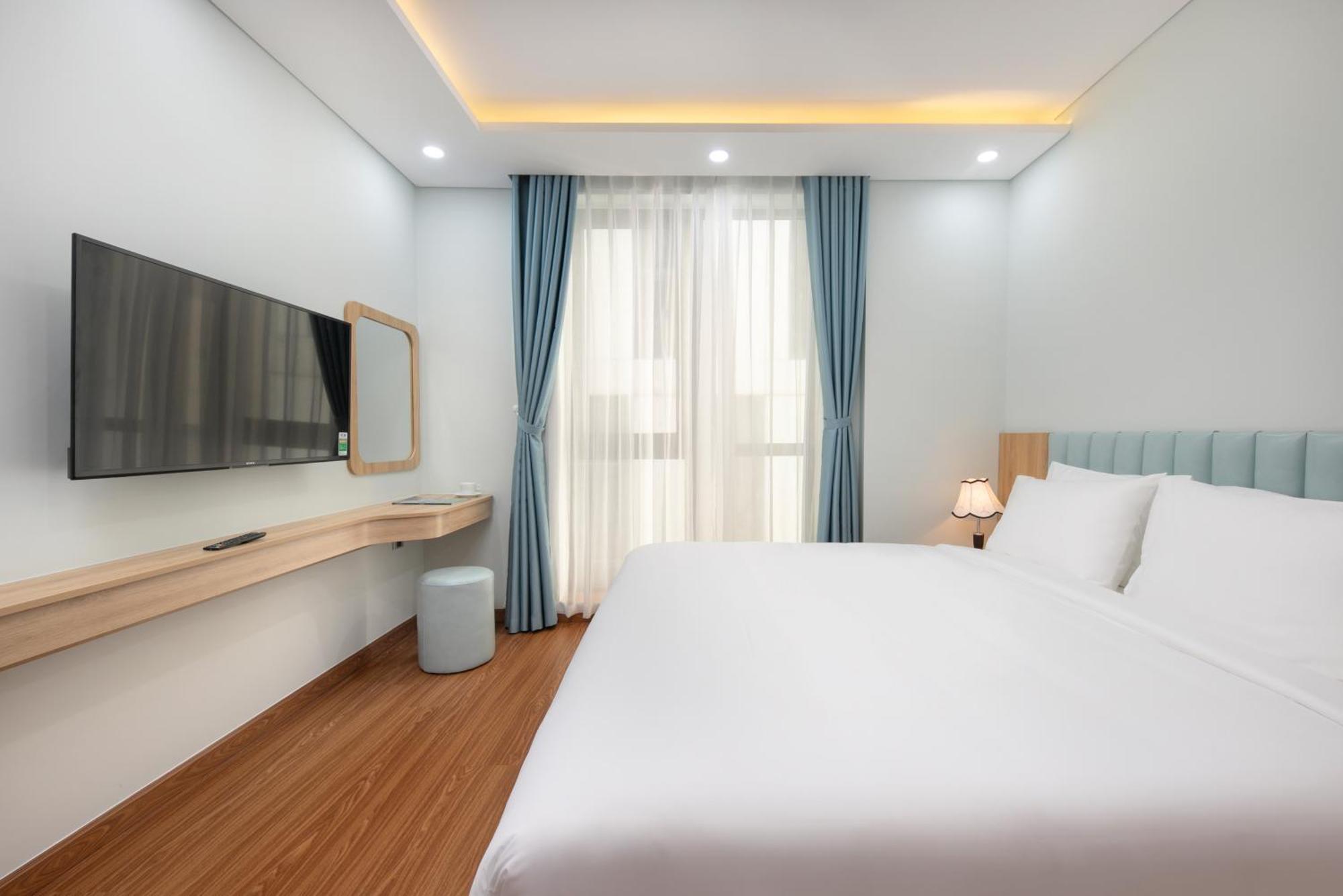 Hummer Hotel & Apartment Da Nang Beach Экстерьер фото