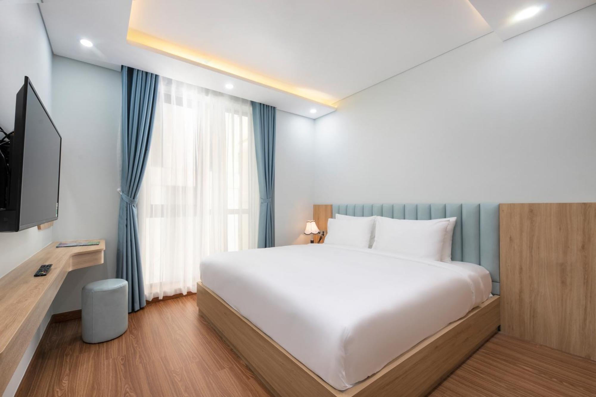 Hummer Hotel & Apartment Da Nang Beach Экстерьер фото